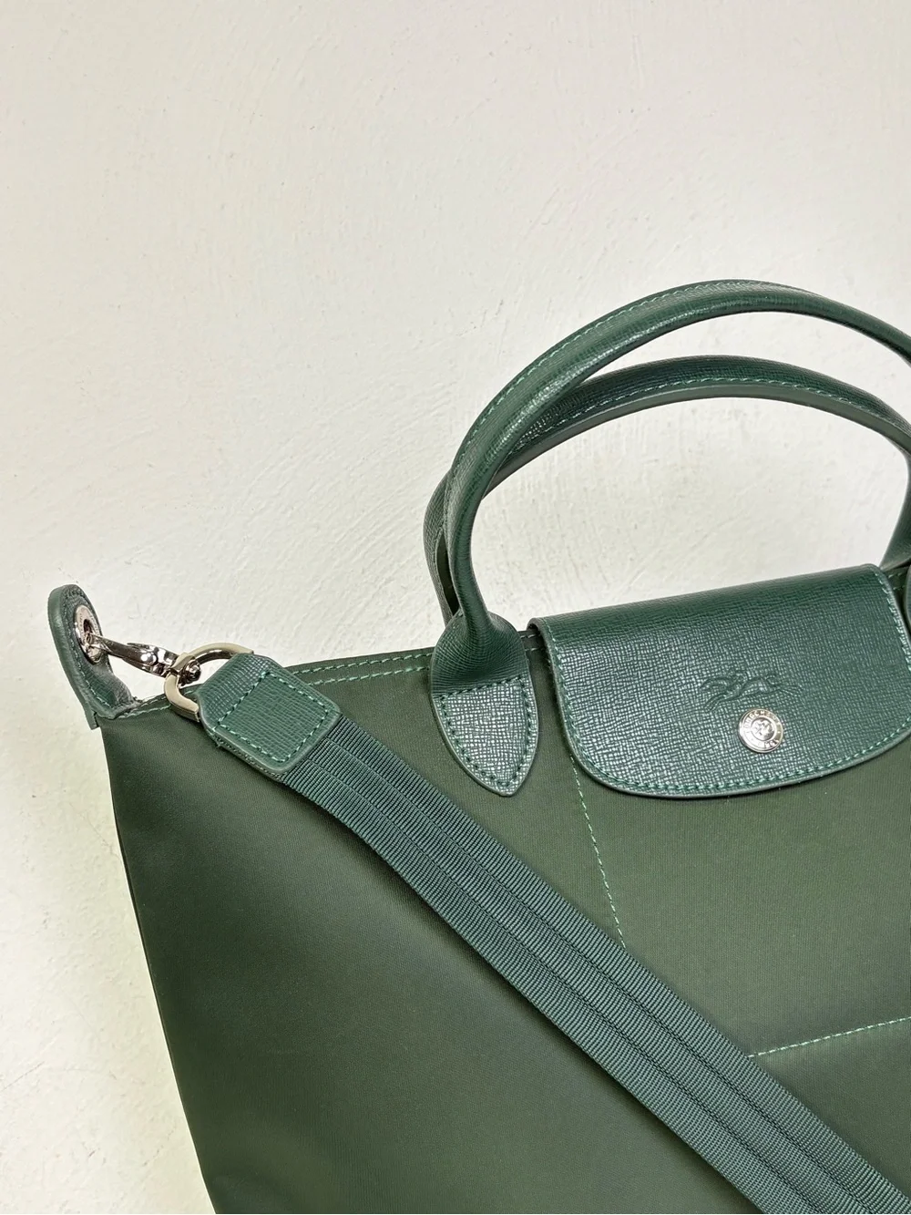 LONGCHAMP Le Pliage M Energy Forest Green Tote Bag Purse